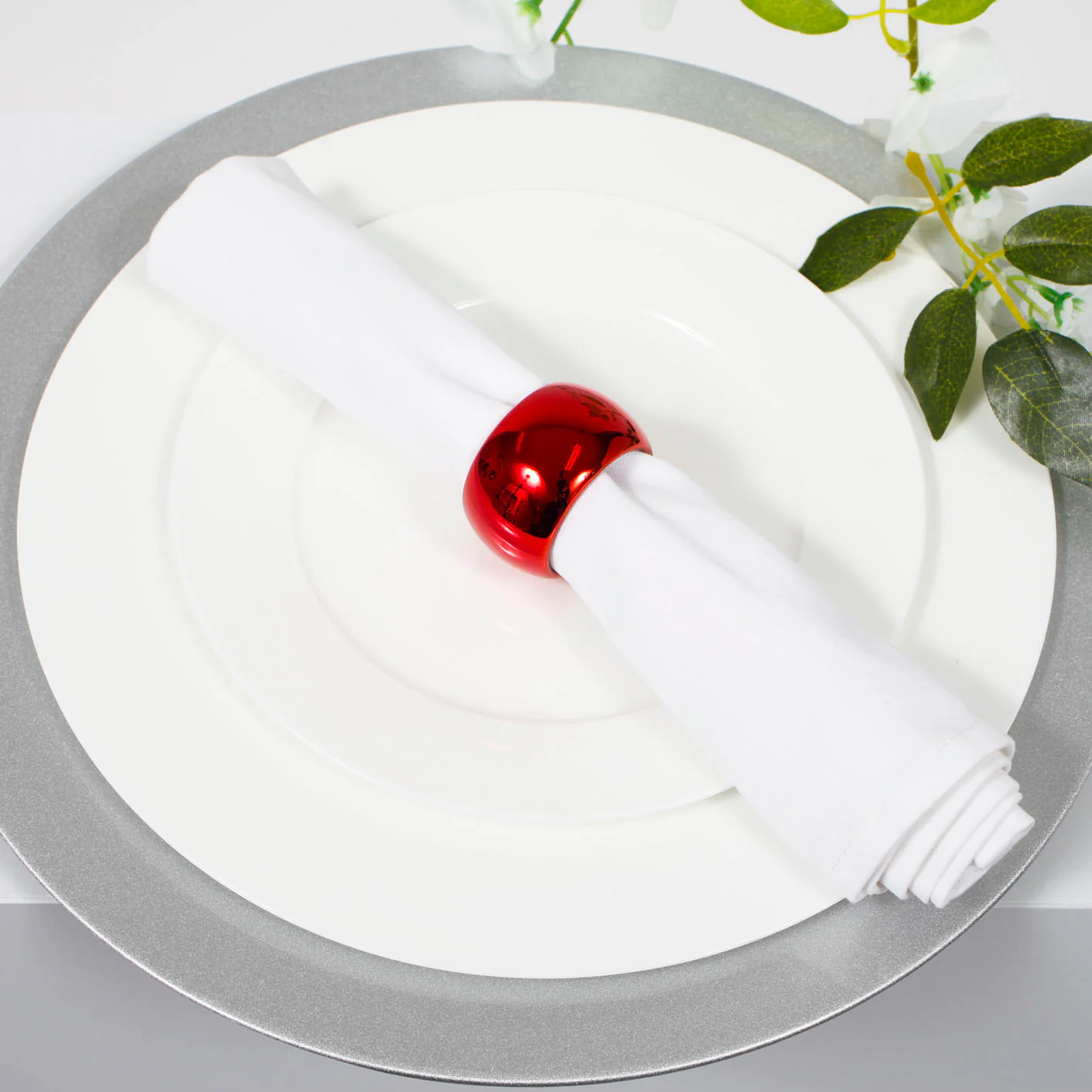CLEARANCE Glitter Charger Plate Set - Silver (33cm) - Image 3