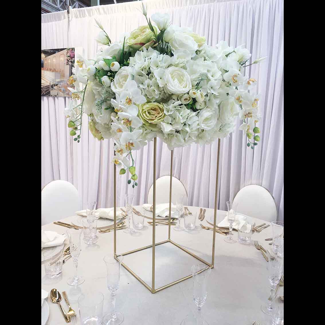 Iron Flower Stand / Plinth Centrepiece - Gold (31x31x100cm) - Image 3