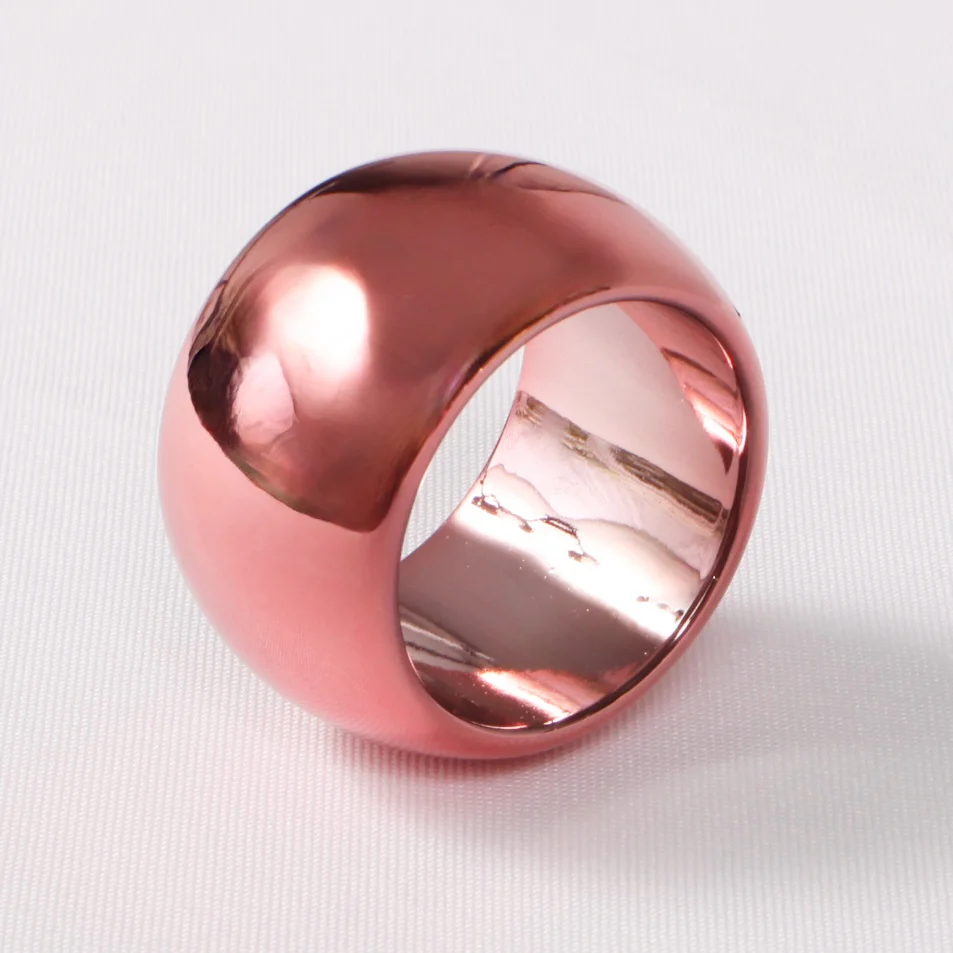 CLEARANCE Classic Luxe Style Napkin Ring - Rose Gold