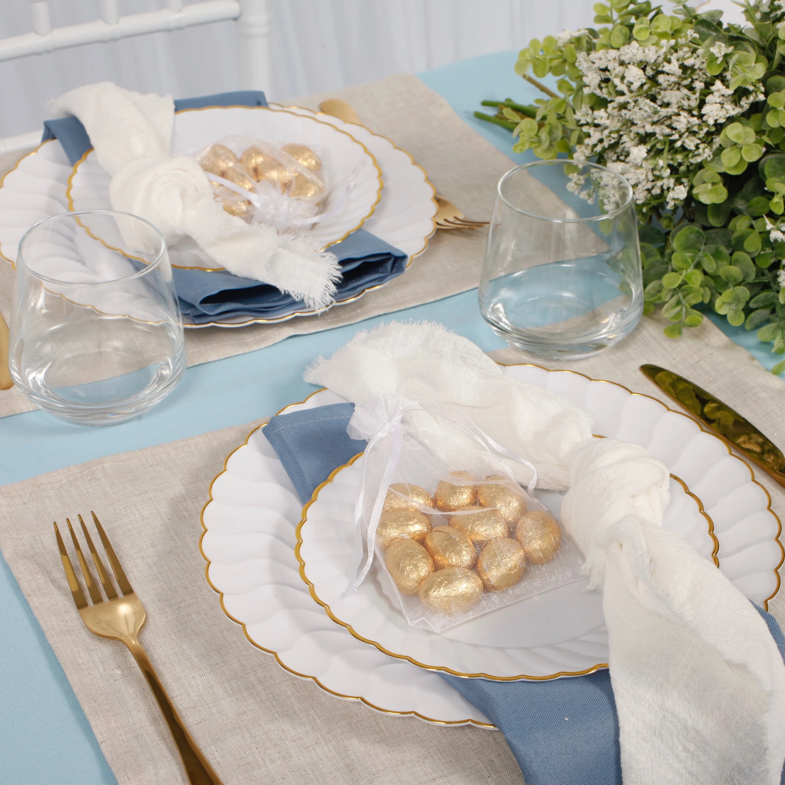 Plastic Dinner Plate - Shell Design White with Gold Trim (19cm) - Image 3