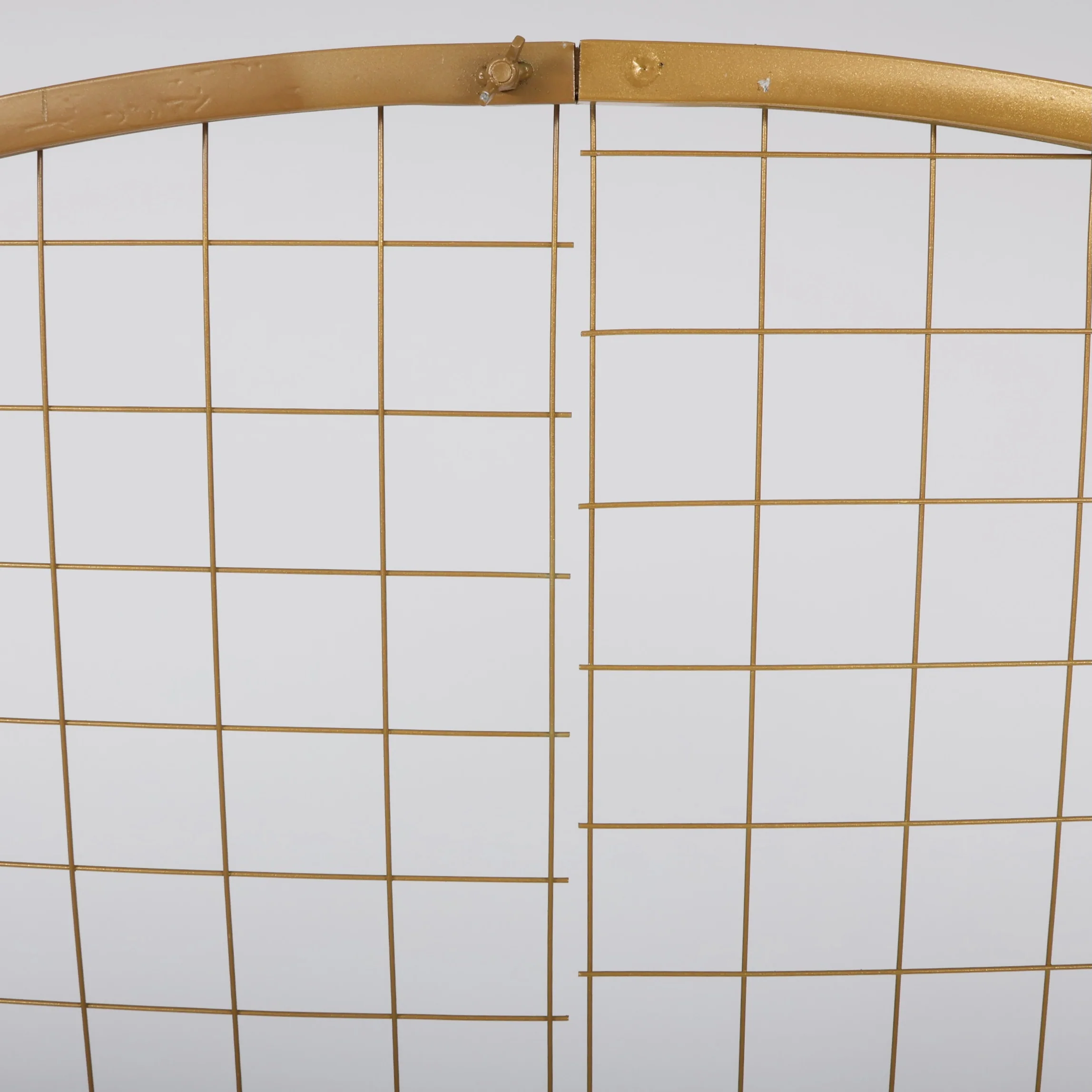 CLEARANCE Round Mesh Frame Stand / Balloon Arch  - Gold (2m - 4 Parts) - Image 5
