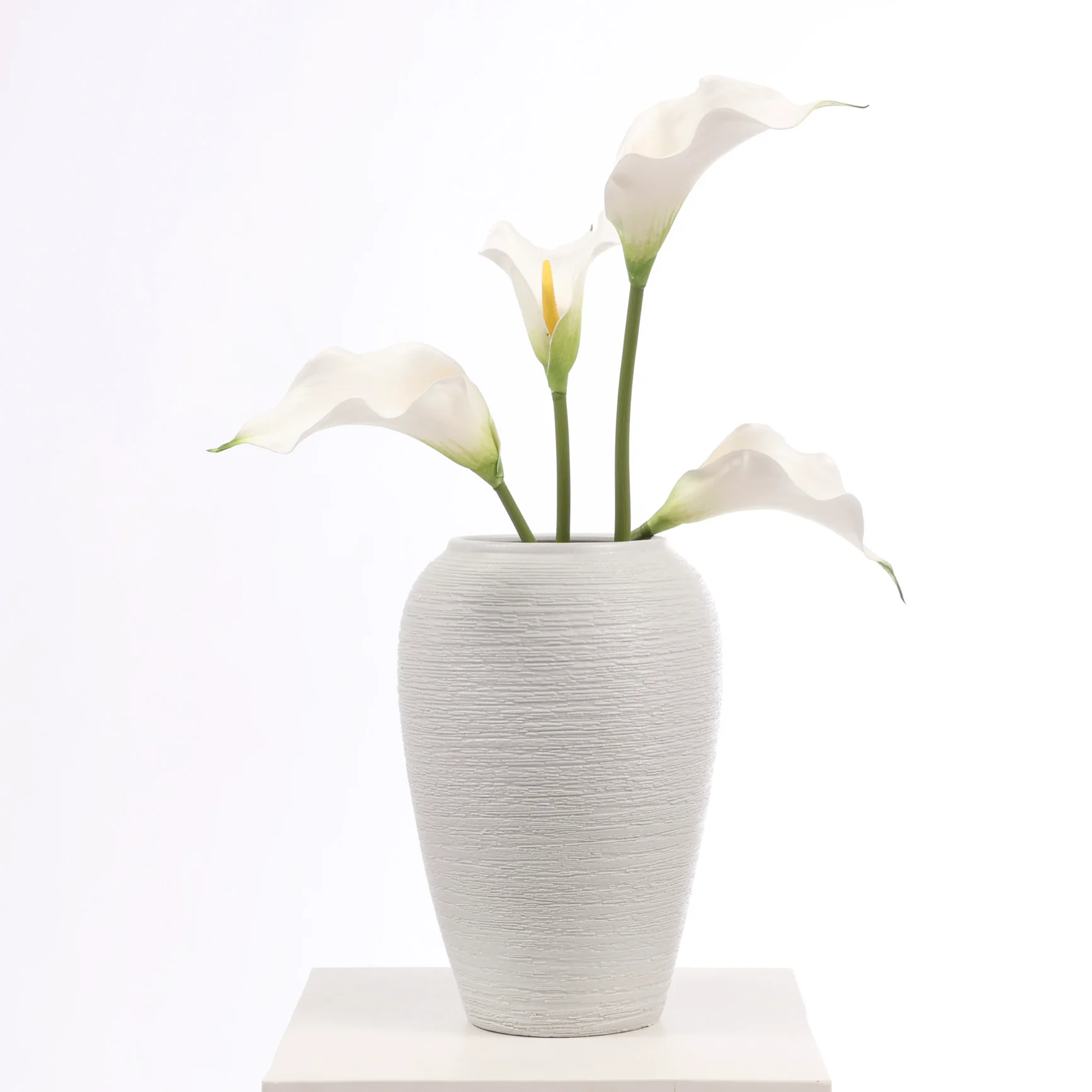 CLEARANCE Textured Centrepiece Urn Shaped Vase - Light Grey (19x27cm)
