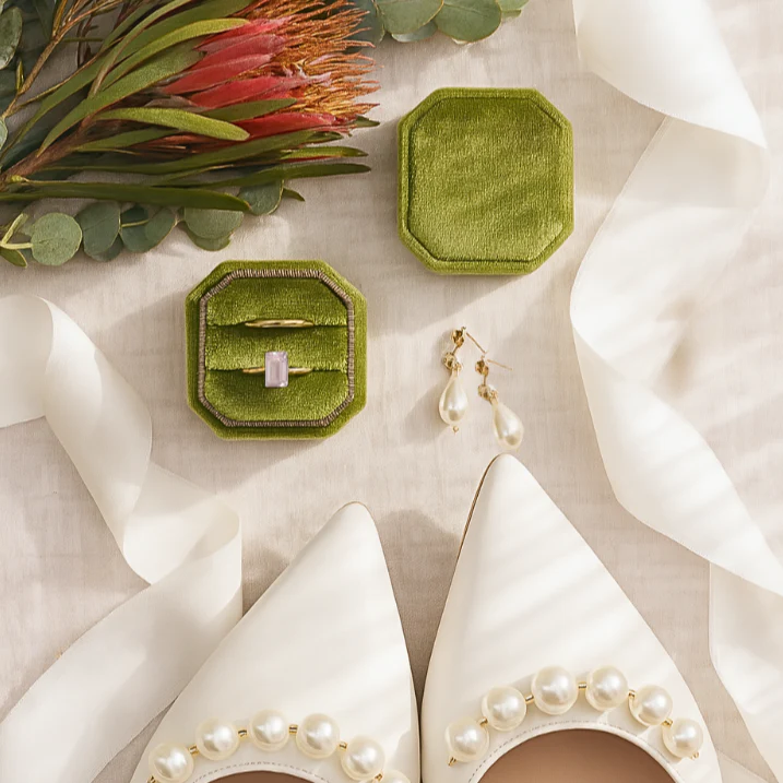 Velvet Ring Box - Olive Green - Image 2