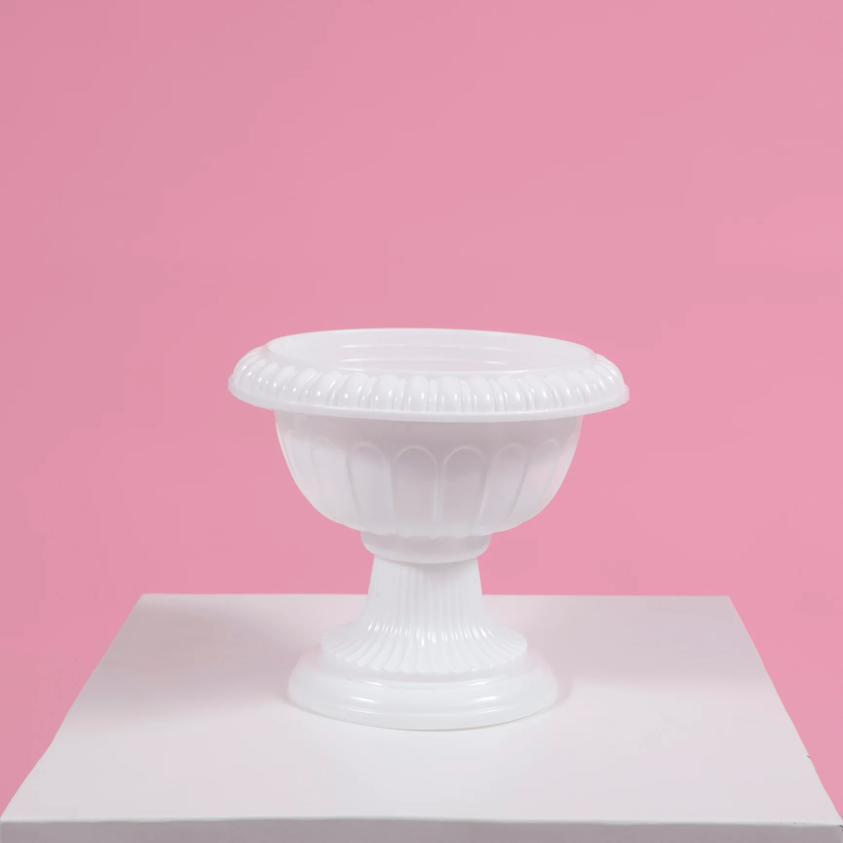 Vintage PVC Urn Centrepiece Vase  (14cmH) - Image 3
