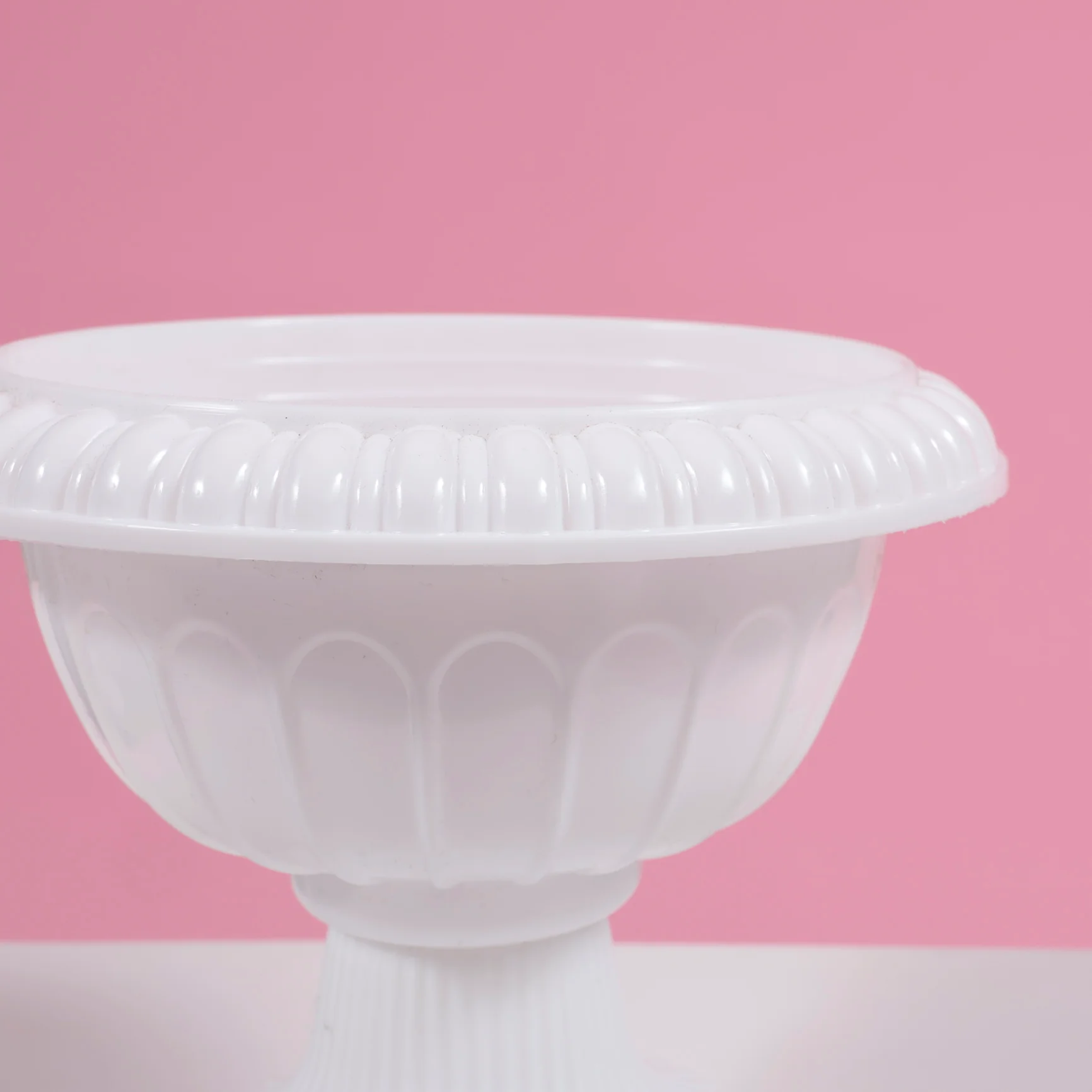 Vintage PVC Urn Centrepiece Vase  (14cmH) - Image 4