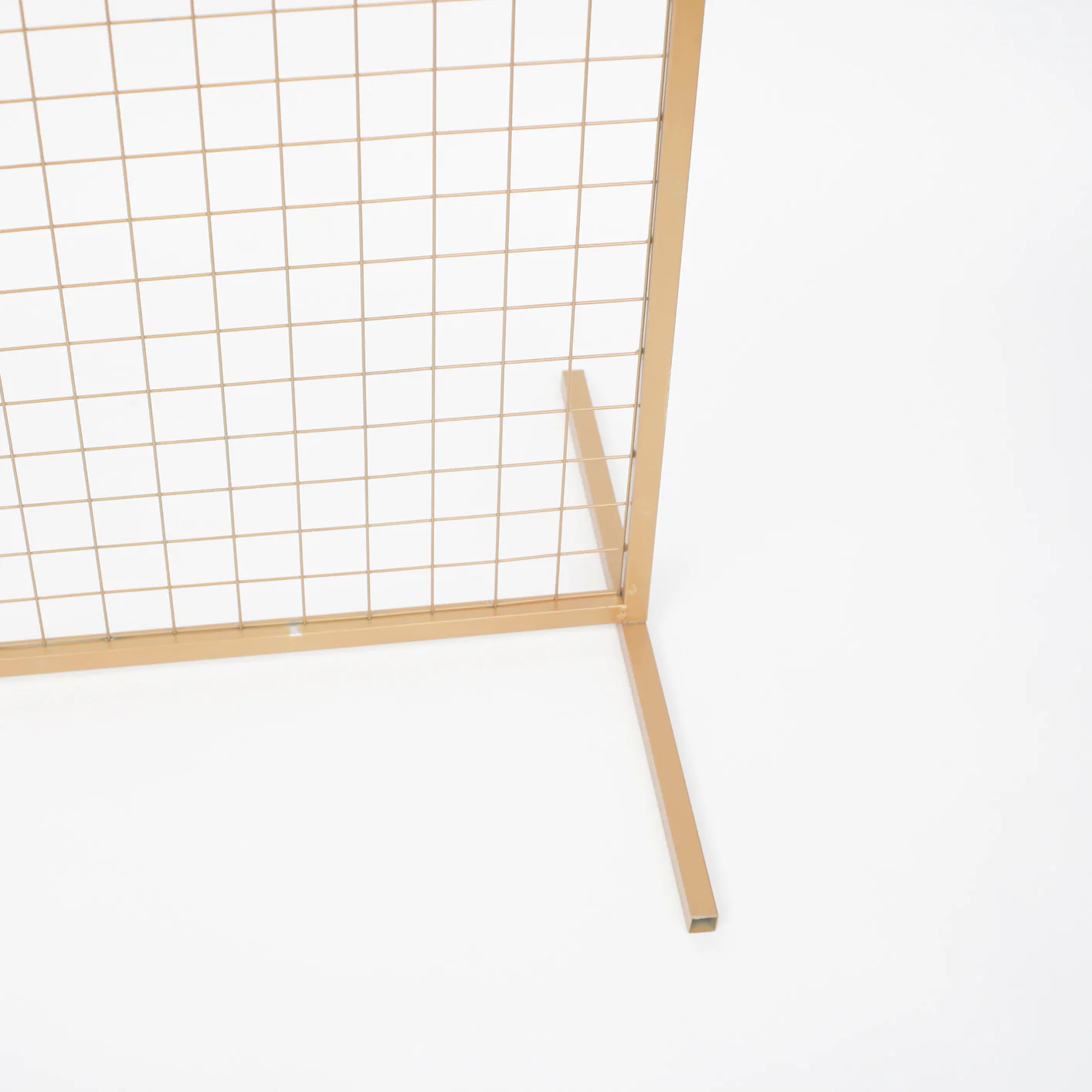 CLEARANCE Flower Wall Mesh Stand Frame - Square Edge - Gold (2mx1.5m) - Image 6