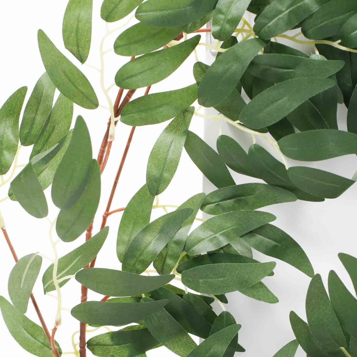 CLEARANCE Eucalyptus Willow Leaf Garland (1.8m) - Image 4